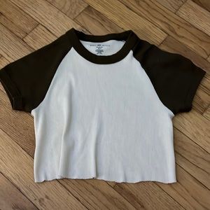 osfa brandy top! perfect condition just don’t like the way it fits:))